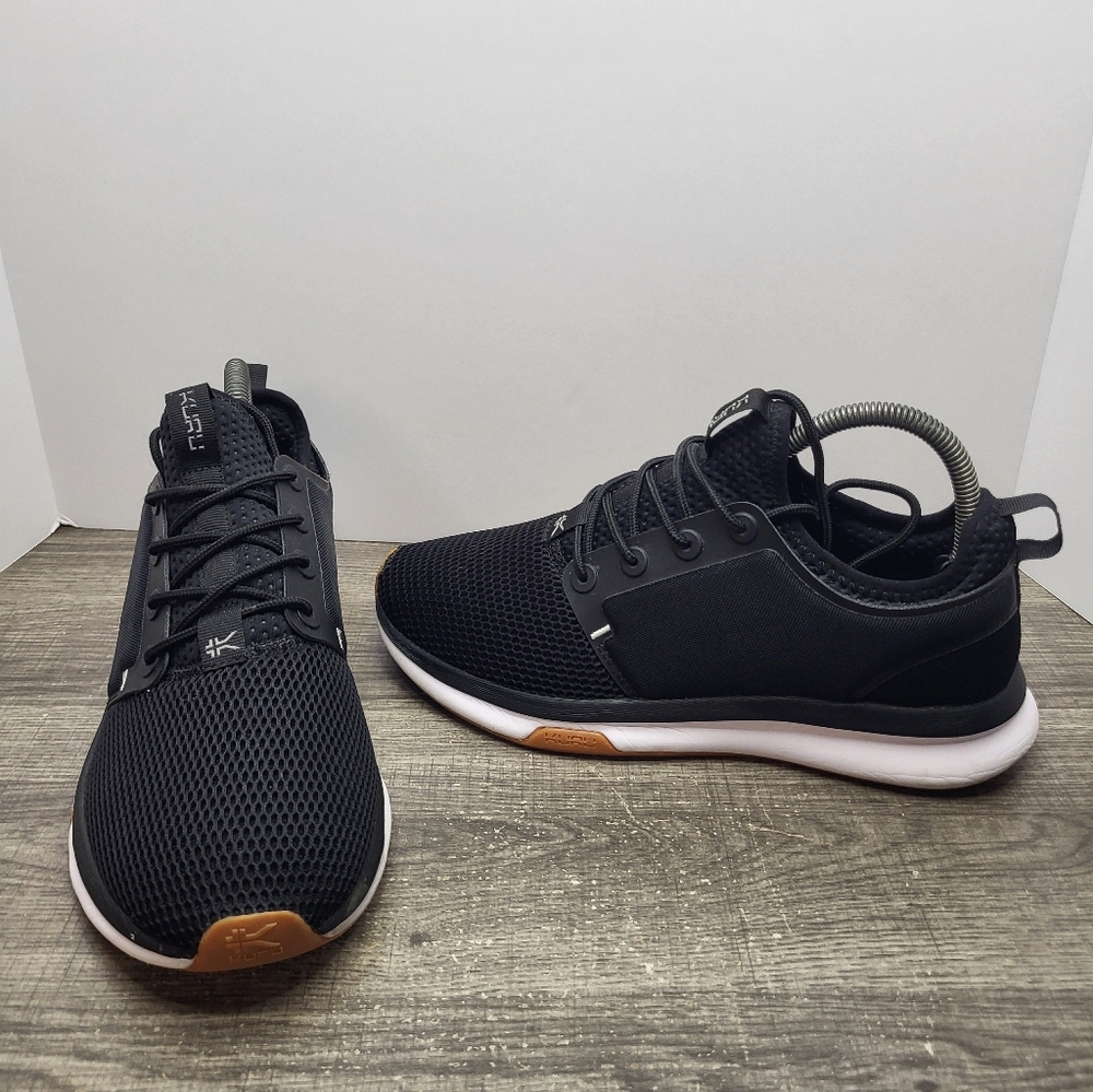 Kuru Atom Womens Size 8.5 Wide Black White Athletic Running  Shoes Sneakers